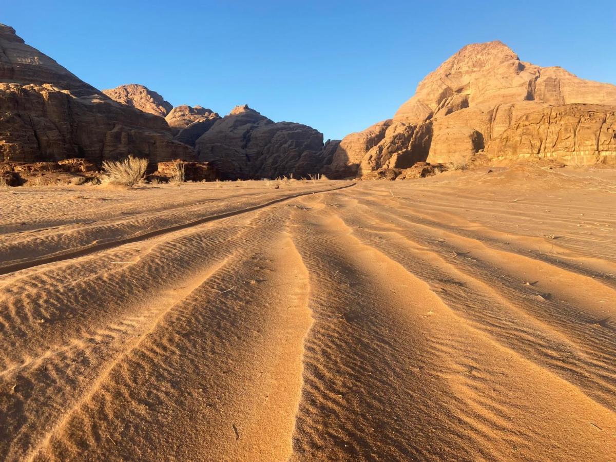 WadiRum Star Planet albasli Wadi Rum Exteriör bild