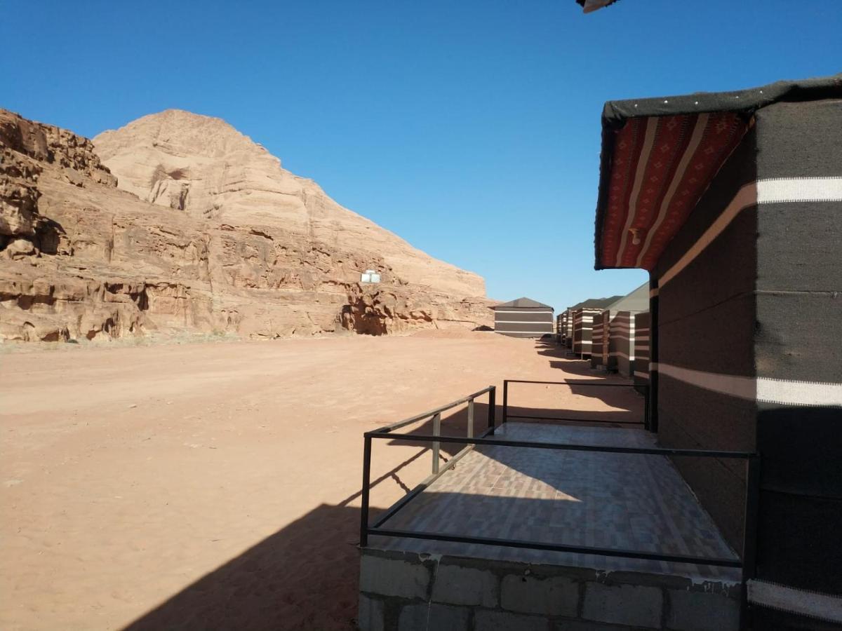 WadiRum Star Planet albasli Wadi Rum Exteriör bild