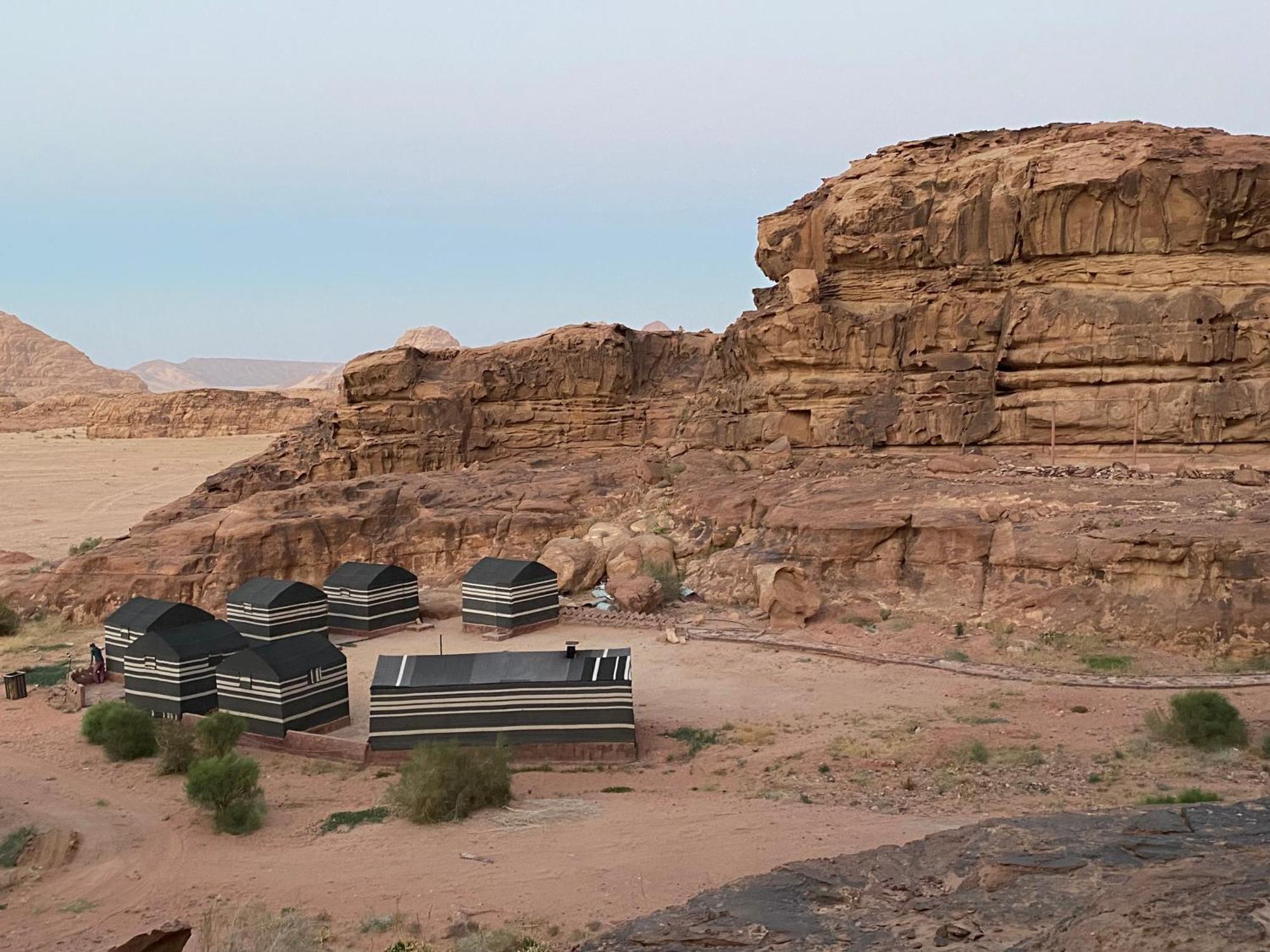 WadiRum Star Planet albasli Wadi Rum Exteriör bild