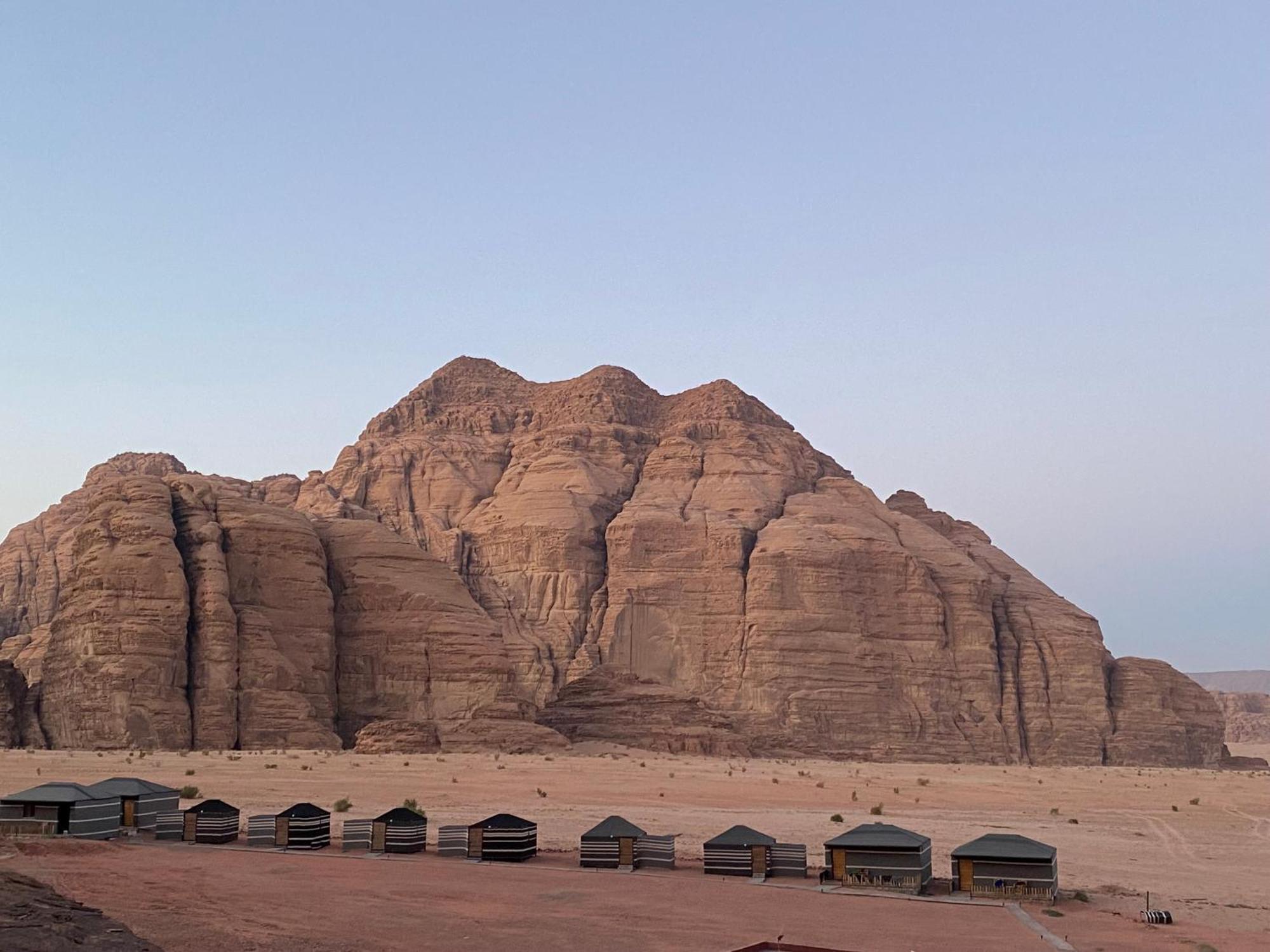 WadiRum Star Planet albasli Wadi Rum Exteriör bild