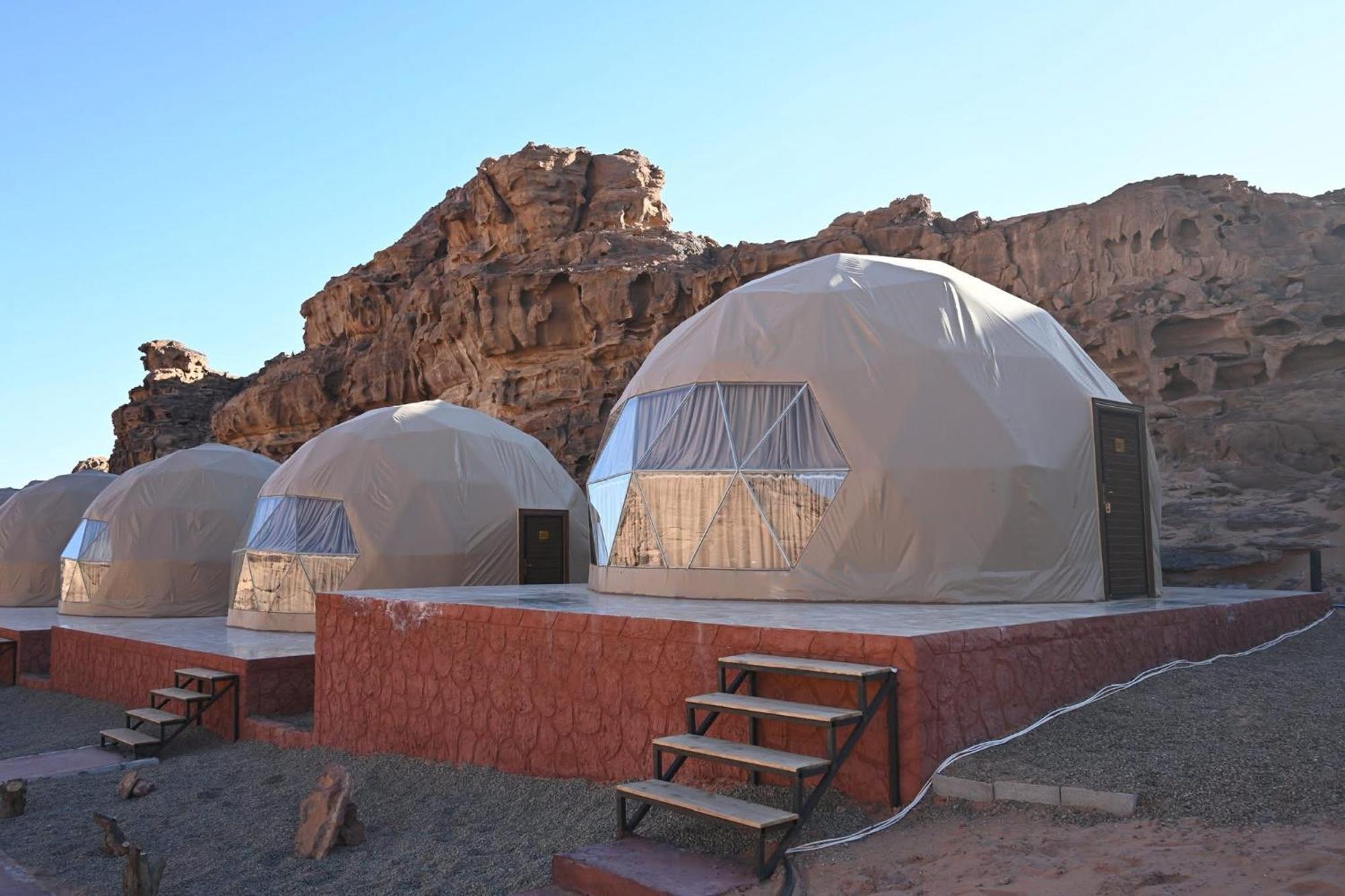WadiRum Star Planet albasli Wadi Rum Exteriör bild